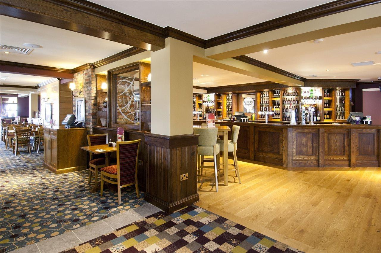 Premier Inn Bicester Exterior photo