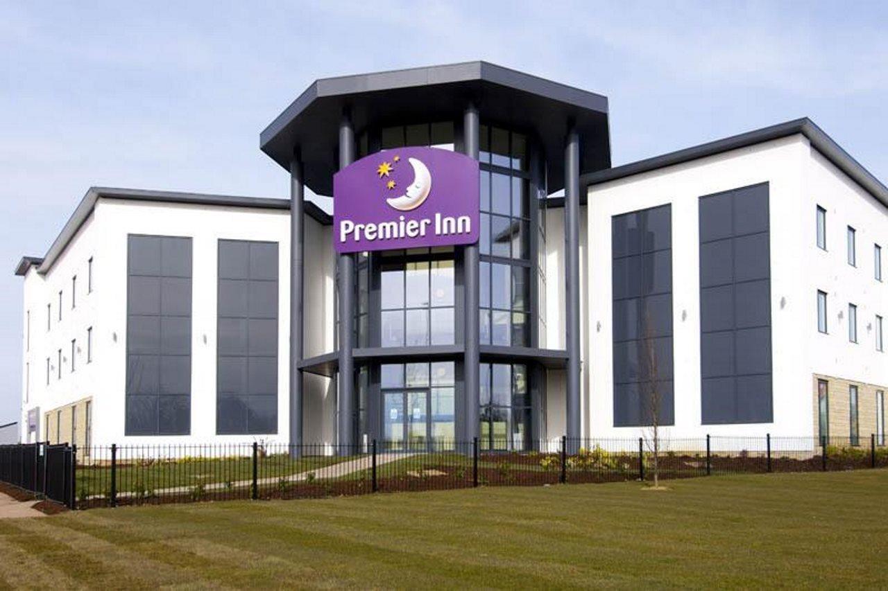 Premier Inn Bicester Exterior photo